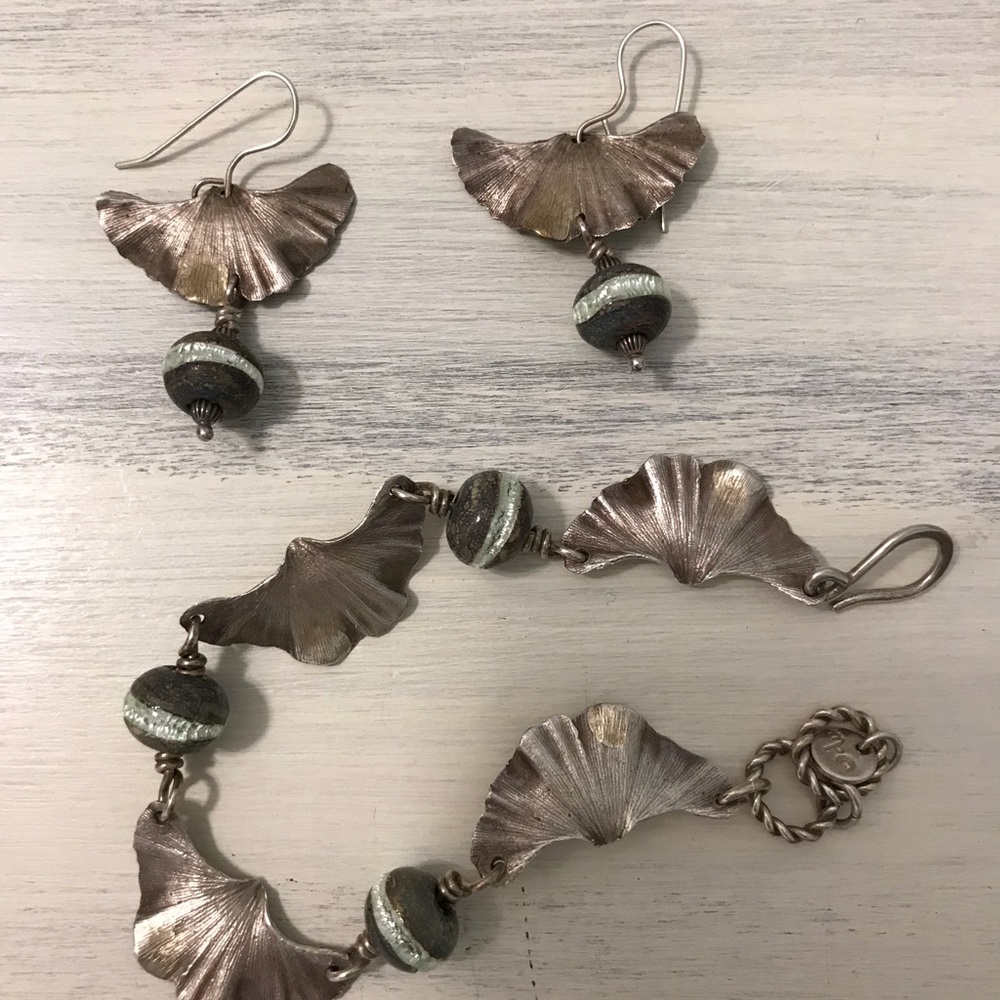 Beautiful Ginkgo Bracelet & Earring Set